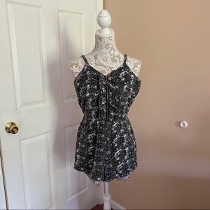 Saće Romper • Black/Grey Pattern